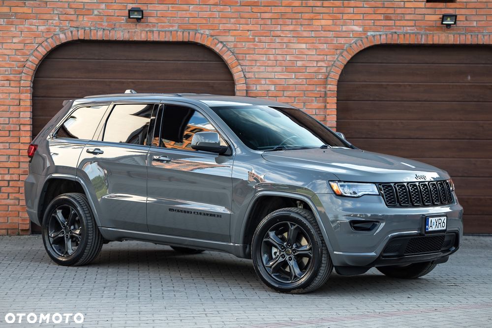 Jeep Grand Cherokee - 9