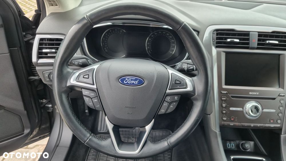 Ford Mondeo 2.0 EcoBlue Titanium - 36