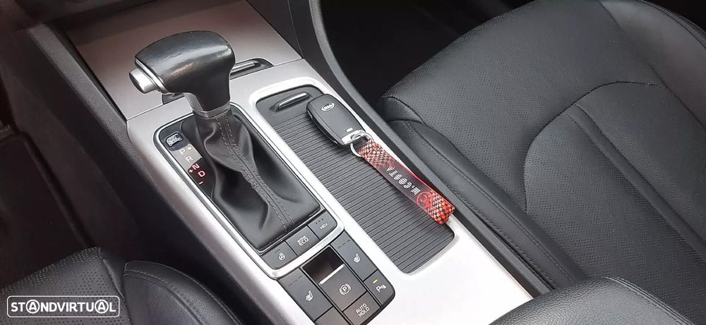 Kia Optima SW - 31