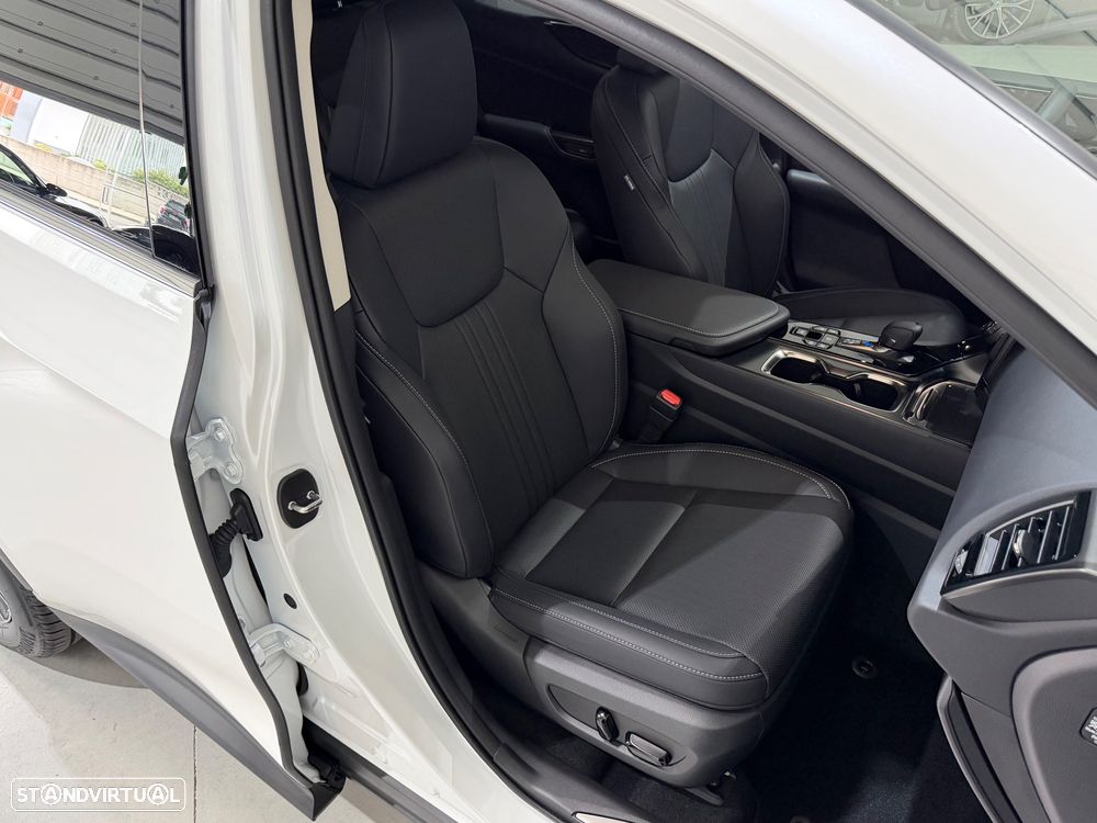 Lexus NX 450h+ Executive - 26