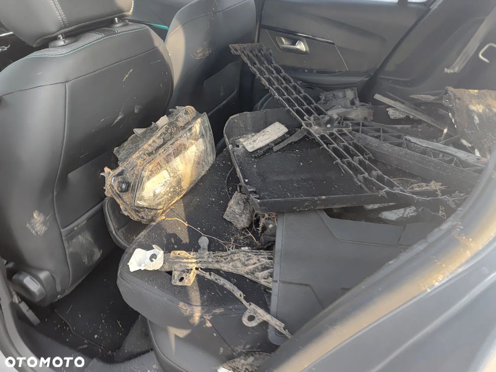 Peugeot 208 PureTech 130 EAT8 Allure Pack - 25