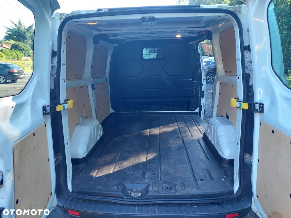 Ford Transit Custom - 8