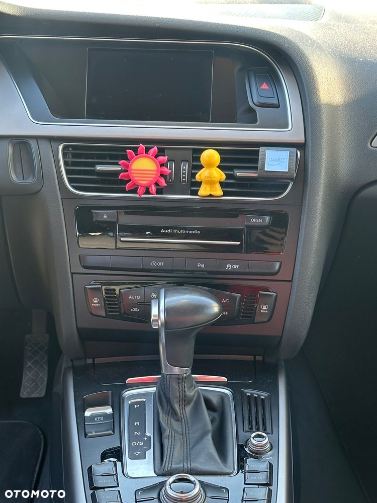 Audi A4 Avant - 14