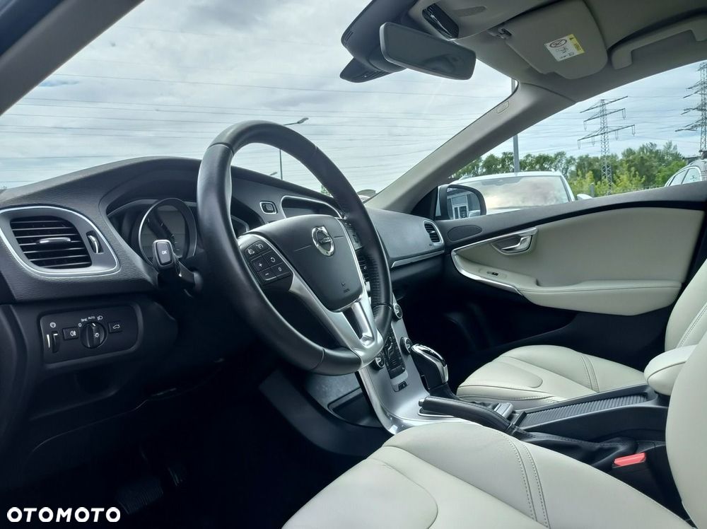 Volvo V40 - 22