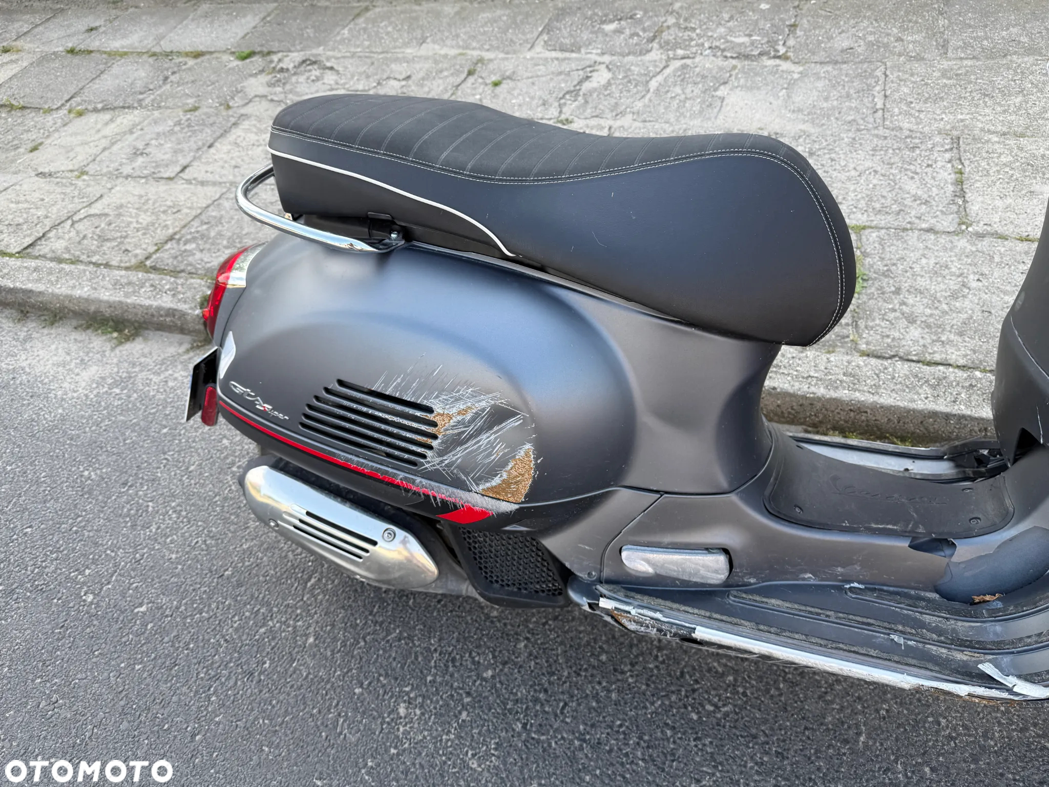 Piaggio Vespa - 16