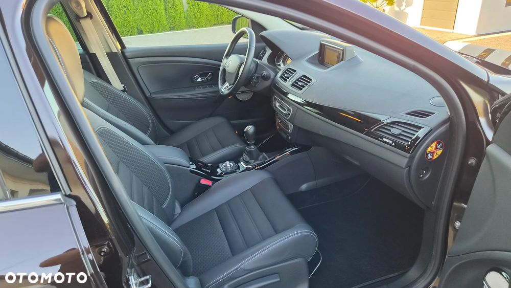Renault Megane ENERGY TCe 130 BOSE EDITION - 8