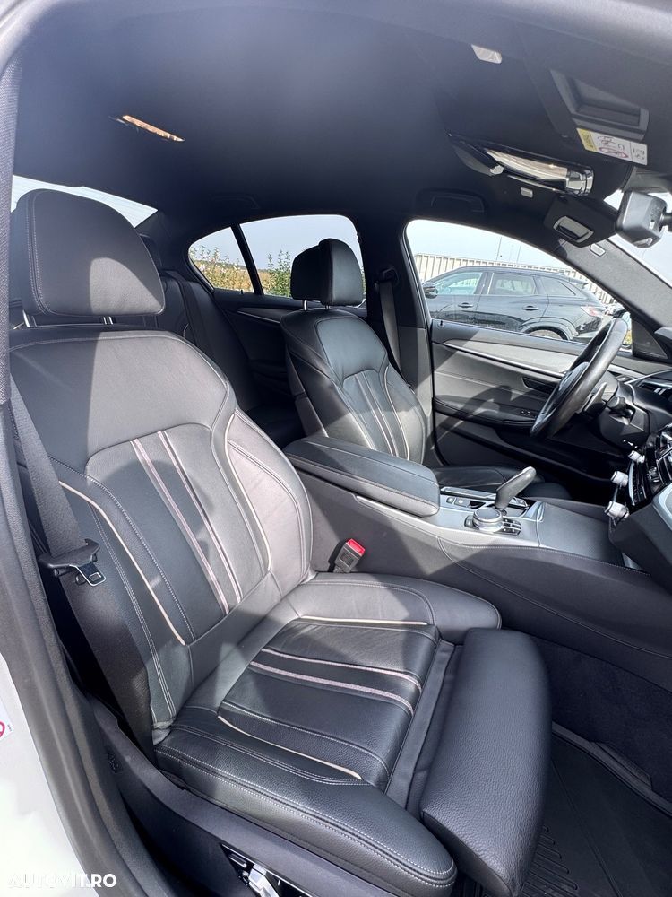 BMW Seria 5 530d xDrive Aut. - 11