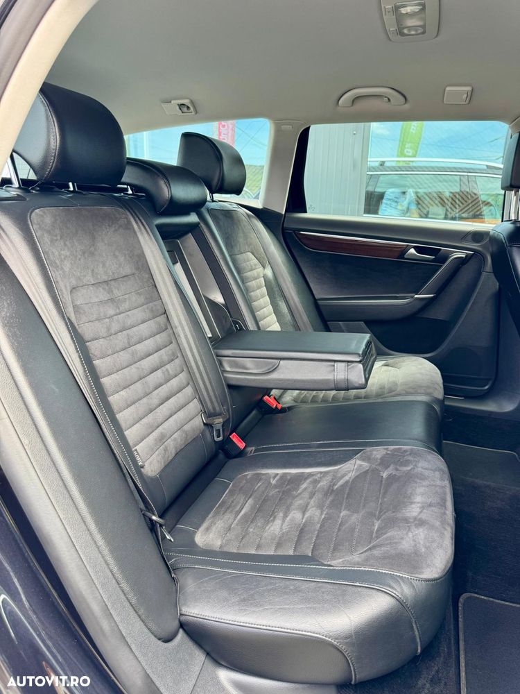 Volkswagen Passat 2.0 TDI Highline - 11