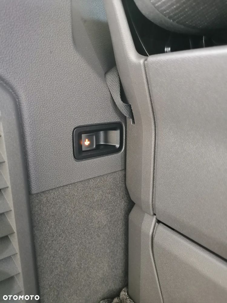 Volkswagen Multivan 2.0 TDI L2 Family DSG - 19