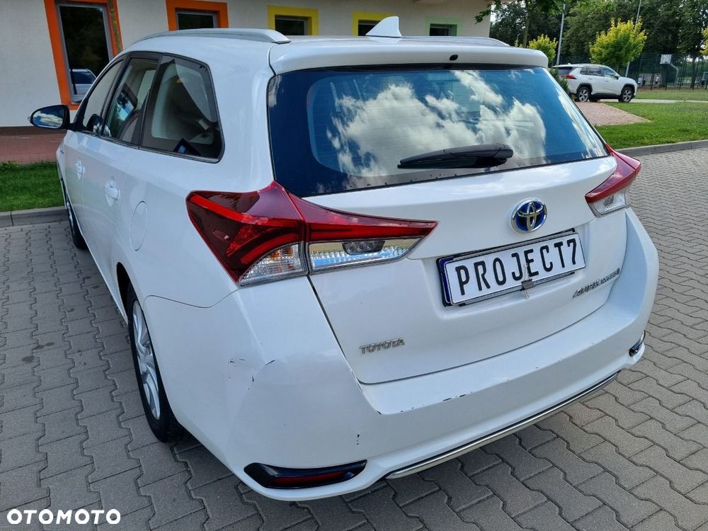 Toyota Auris 1.8 HSD Prestige NAVI - 11