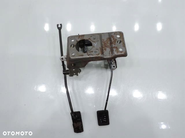 PEDAŁ GAZU HAMULCA MITSUBISHI SPACE STAR 1.8 - 9