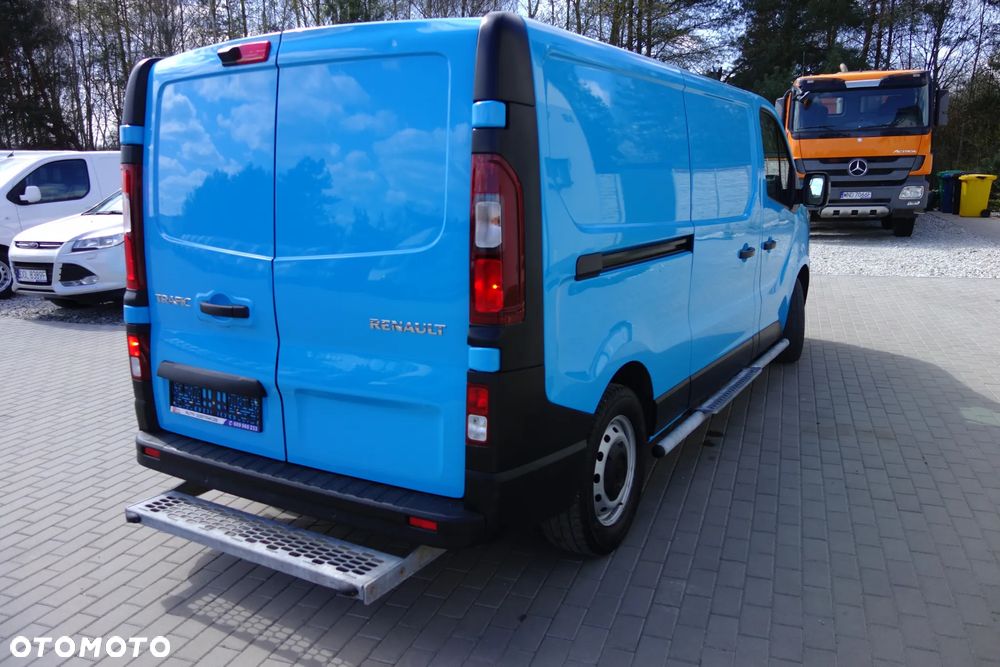 Renault Trafic Automat 2.0 DCI 150 KM Long Klima Kamera - 4