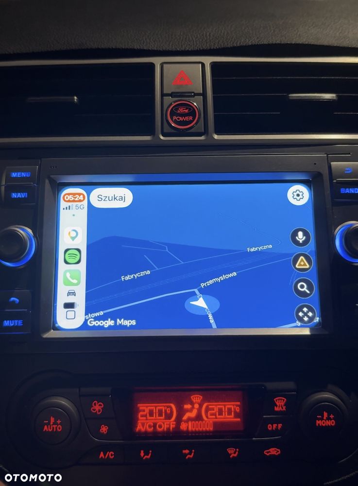 Ford Kuga - 21