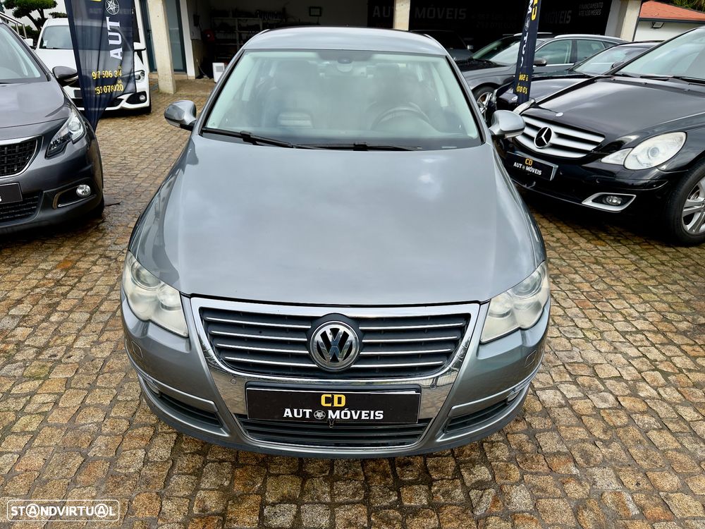 VW Passat 2.0 TDI Highline - 25