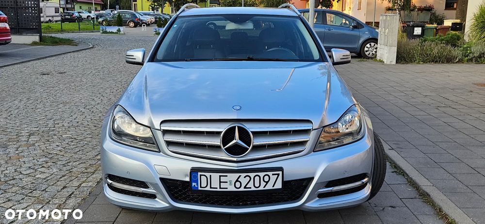 Mercedes-Benz Klasa C 180 T CDI DPF (BlueEFFICIENCY) Avantgarde - 5