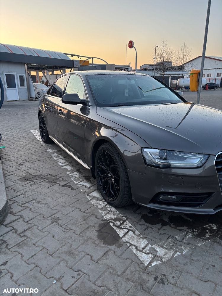 Audi A4 2.0 TDI Multitronic - 8