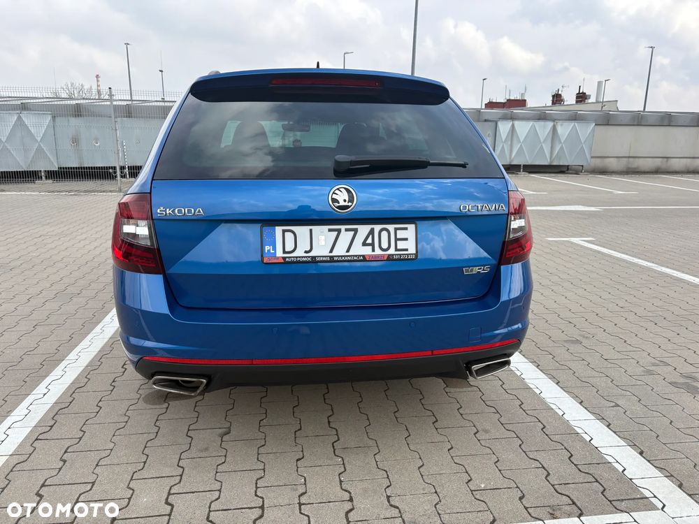 Skoda Octavia 2.0 TDI DSG RS - 29