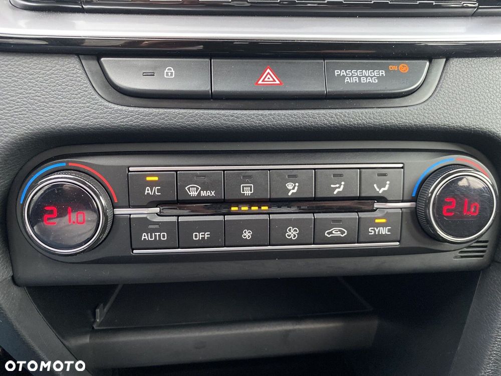 Kia XCeed - 25