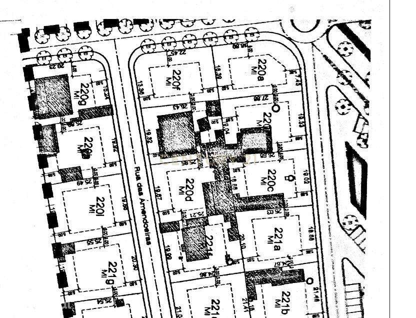 Terreno de gaveto 493m2 com projeto aprovado para casa de madeira - Grande imagem: 2/2