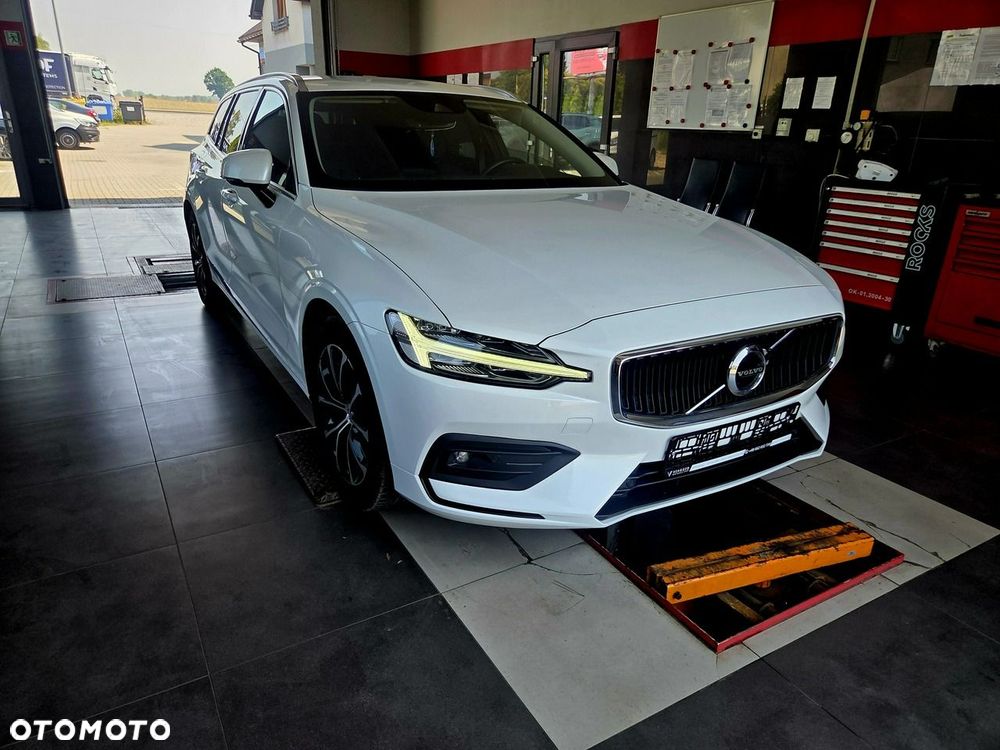 Volvo V60 B3 B Geartronic Momentum Pro - 35