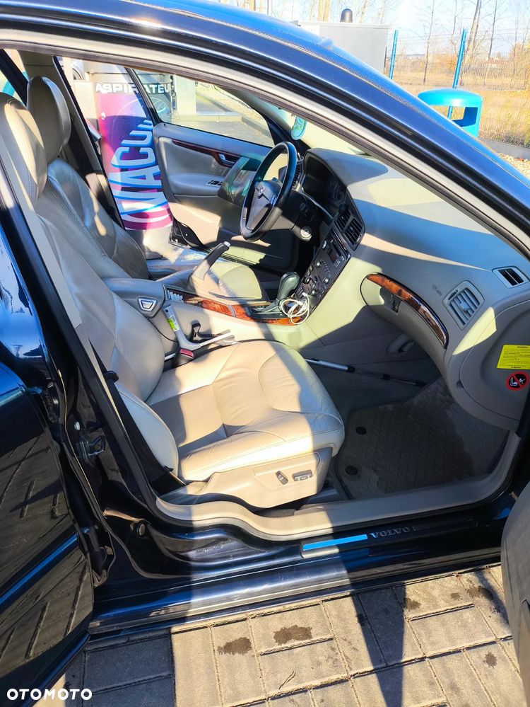 Volvo S60 2.5T Momentum - 8