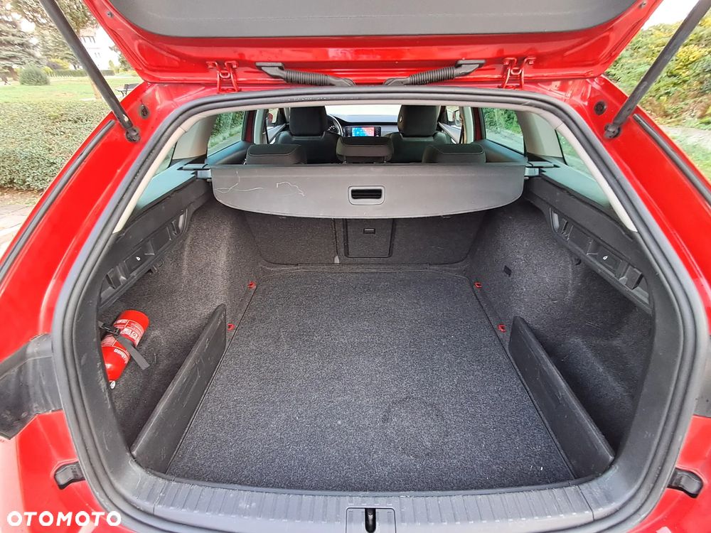 Skoda Octavia 1.5 TSI ACT Active - 23