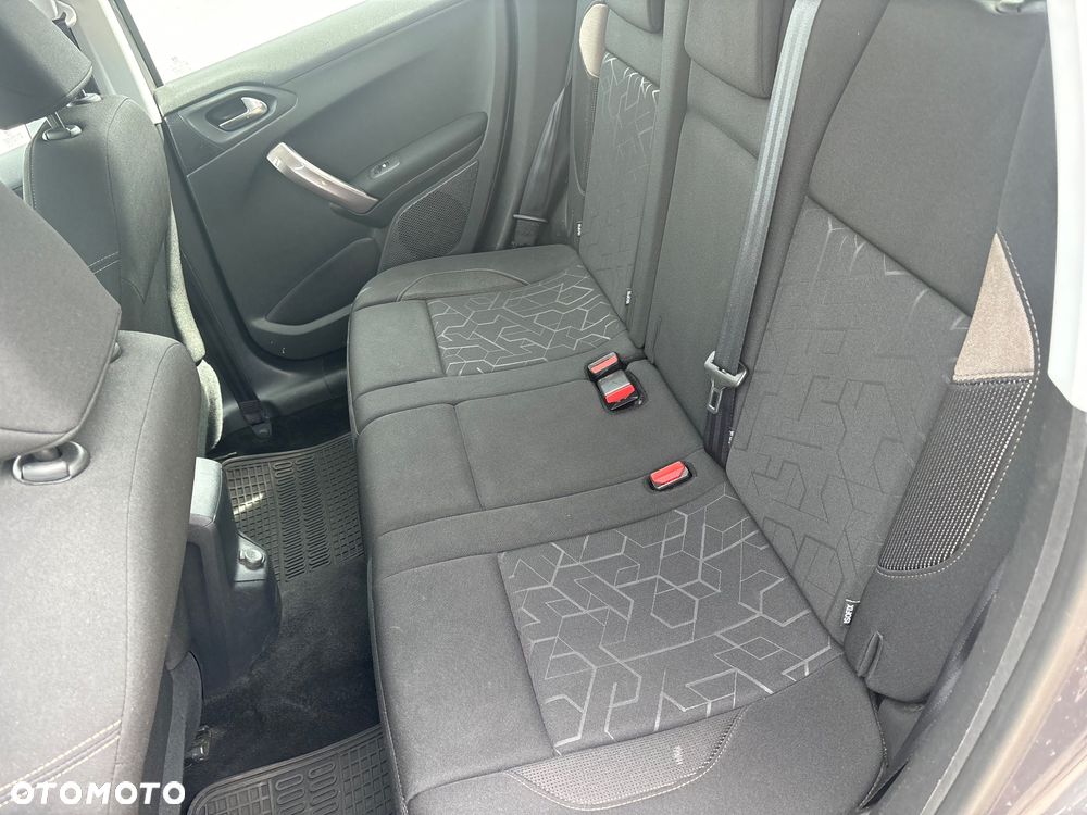 Peugeot 2008 e-HDi FAP 92 STOP & START Active - 16