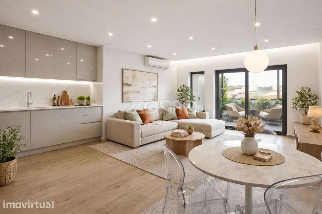Apartamento T3 Totalmente Renovado - Grande imagem: 2/21