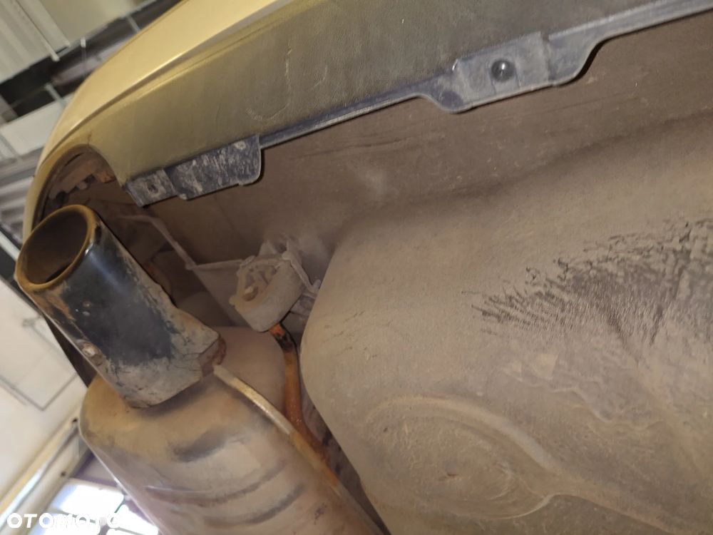 Mercedes-Benz CLK - 27