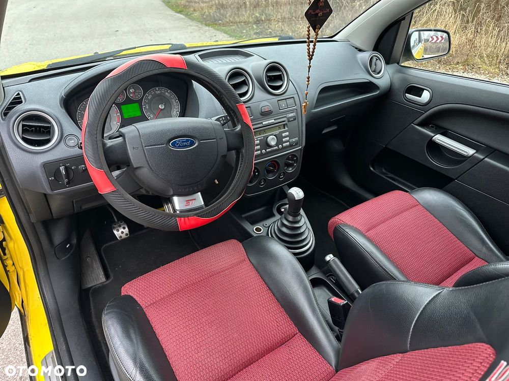 Ford Fiesta - 10