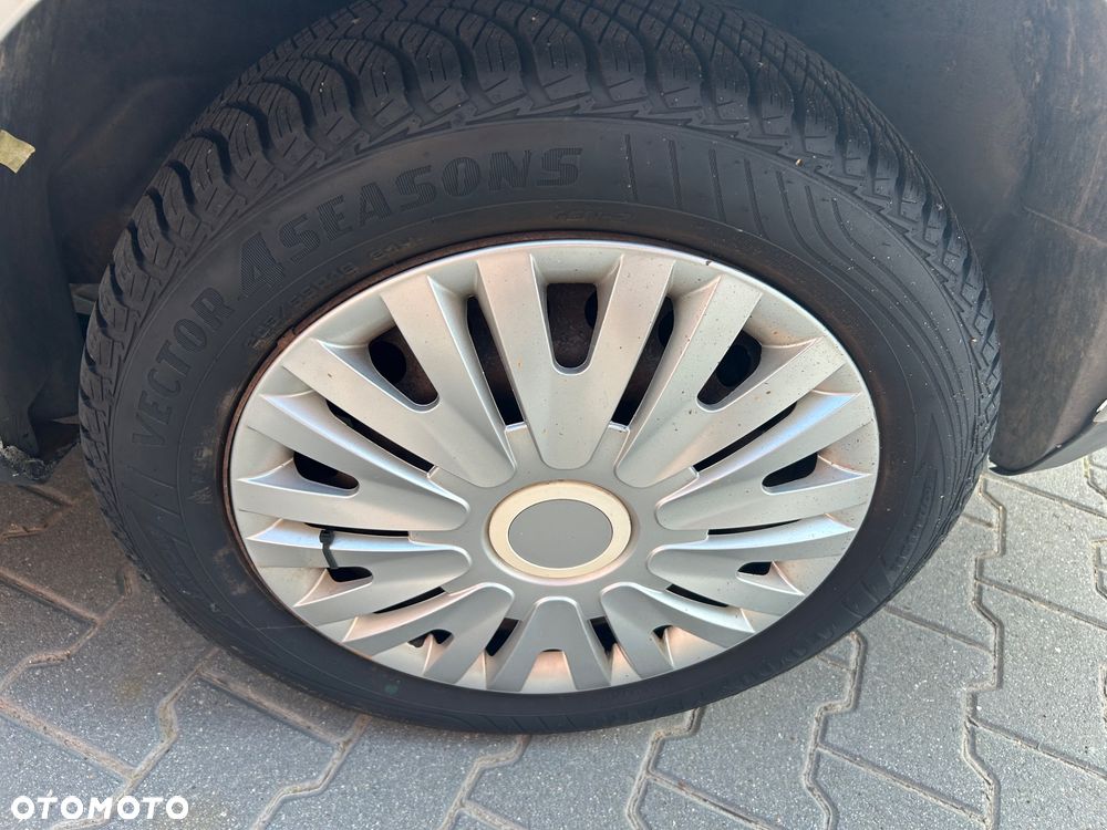 Ford Mondeo - 18