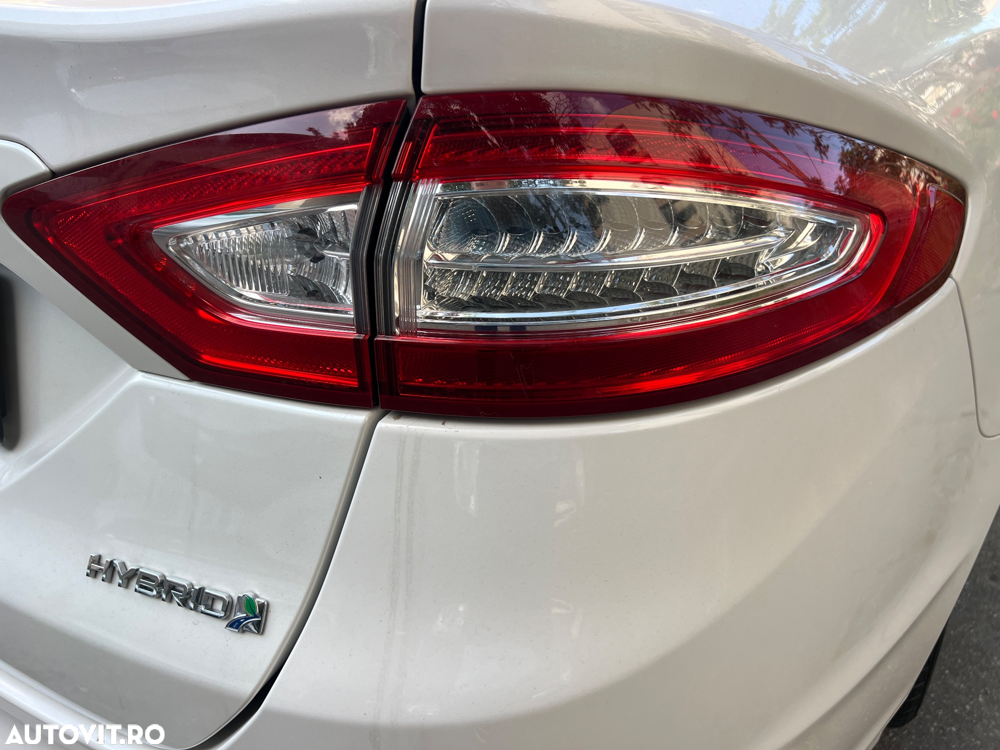 Ford Mondeo 2.0 Hybrid - 19