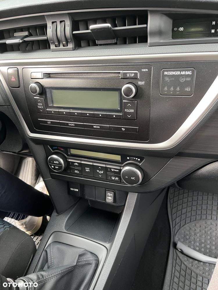 Toyota Auris - 8