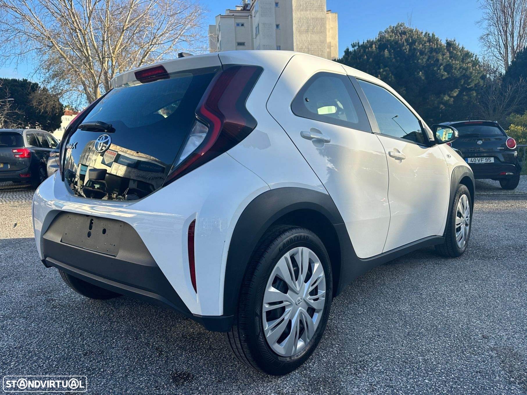 Toyota Aygo X 1.0 Play CVT - 7