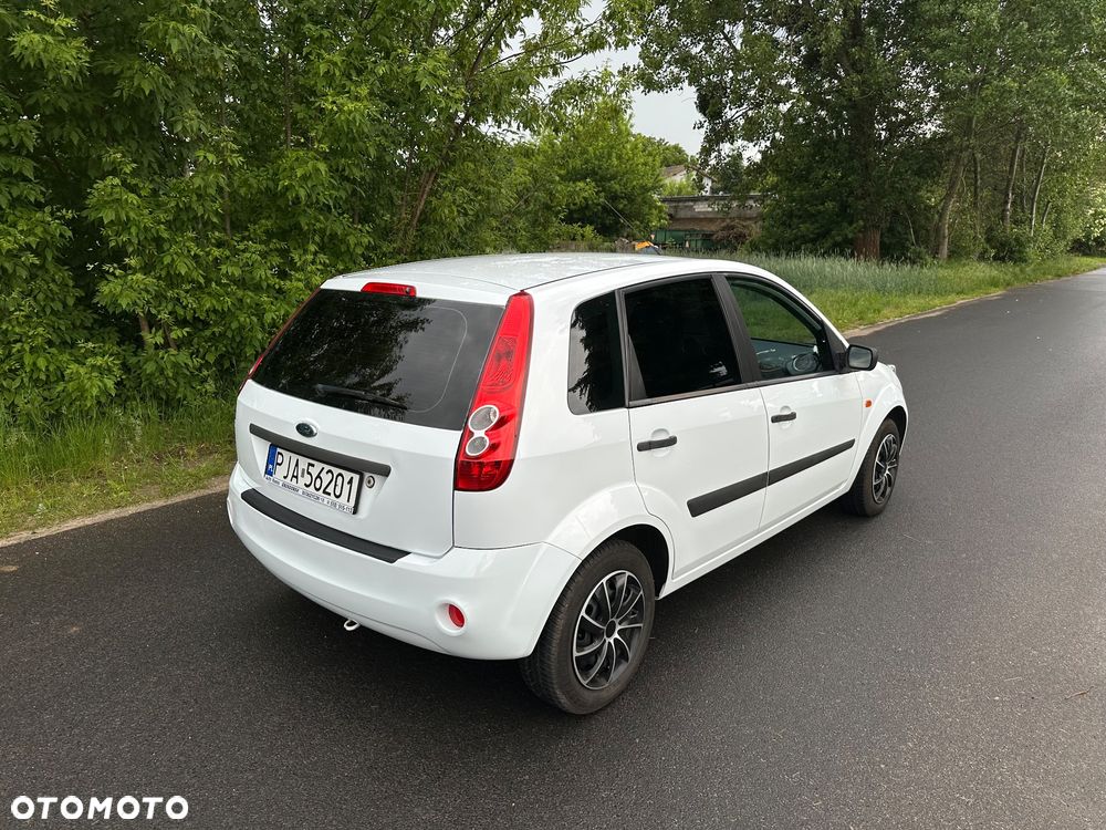 Ford Fiesta 1.3 - 4