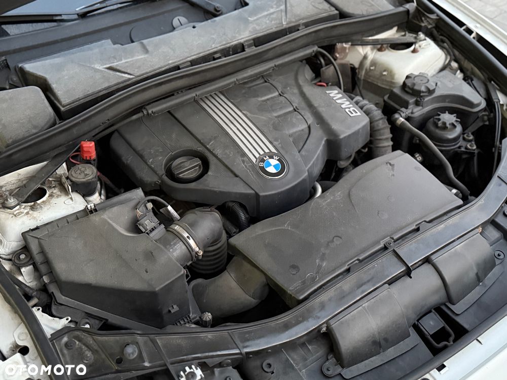 BMW Seria 5 530d Sport-Aut - 31