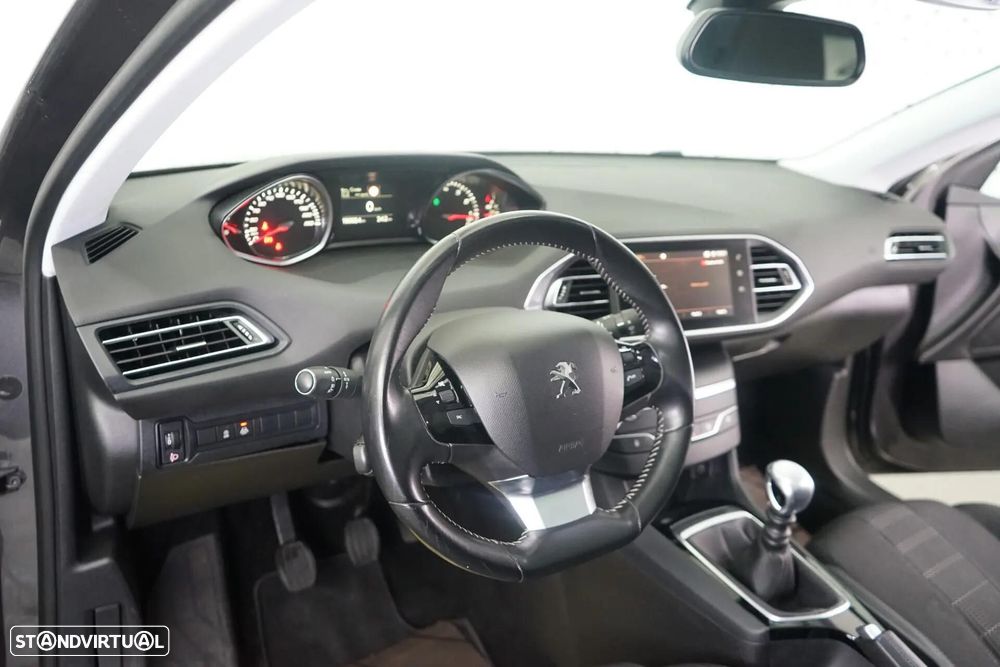 Peugeot 308 SW 1.2 PureTech Business Line - 13