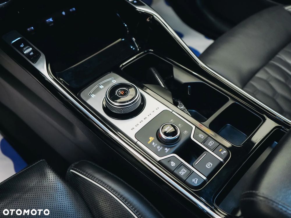 Kia Sorento 2.2 CRDi DCT8 AWD Platinum - 24