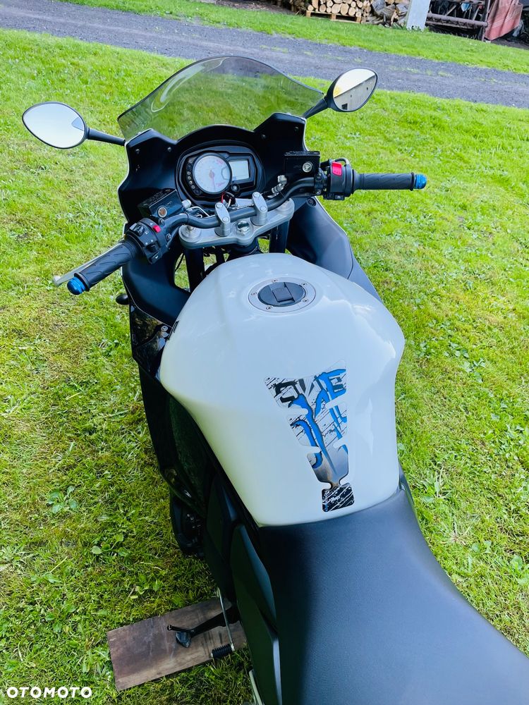 Suzuki GSX - 7