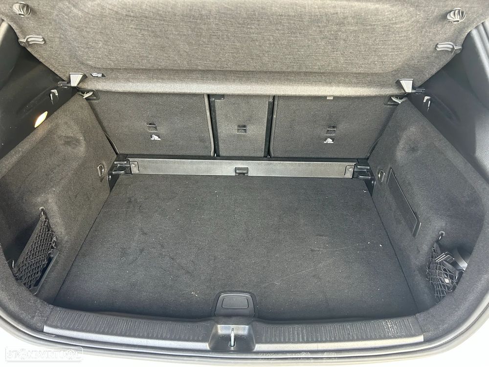 Mercedes-Benz B 200 7G-DCT AMG Line - 13