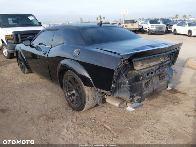 Dodge Challenger - 3