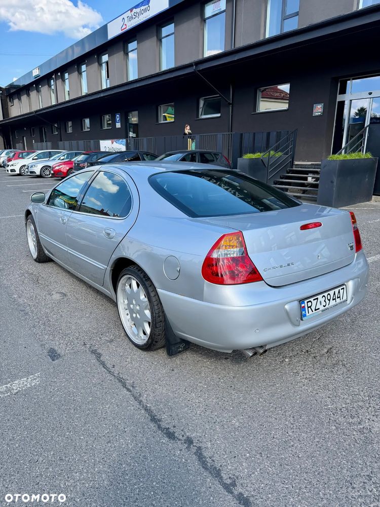Chrysler 300M - 5