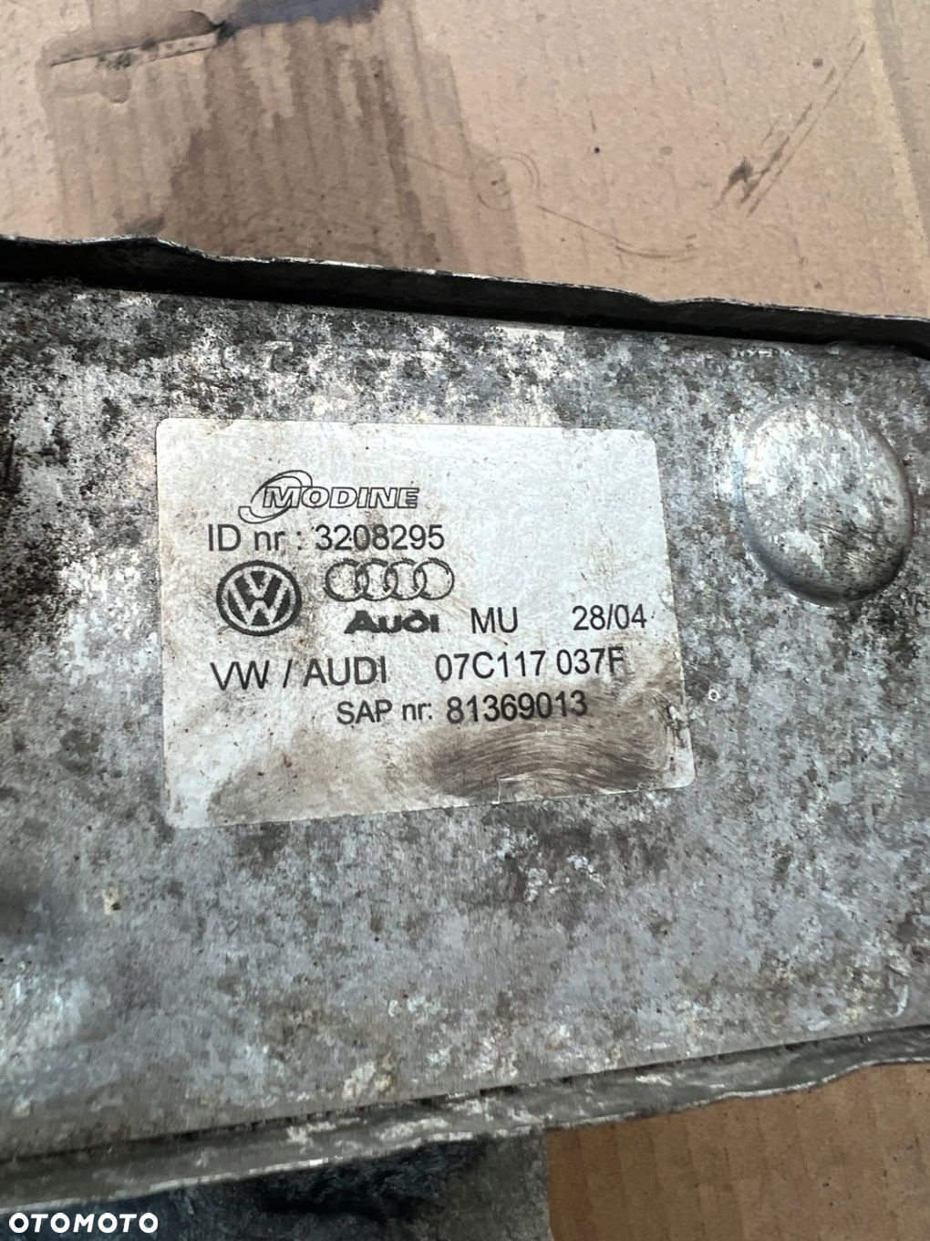 OBUDOWA FILTRA OLEJU PODSTAWA AUDI A8 D3 6.0 W12 BHT 07D115911J - 2