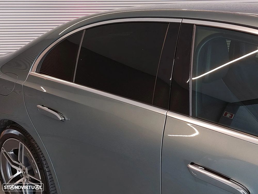 Mercedes-Benz E 220 d AMG Line - 12