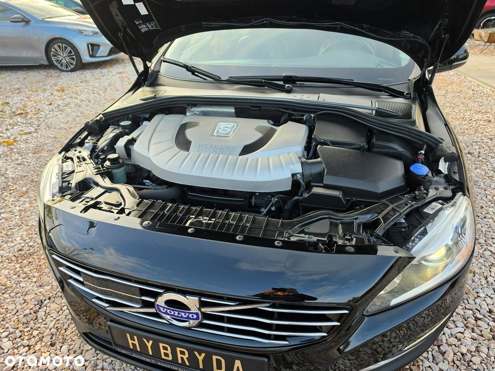 Volvo V60 D6 AWD Plug-in Hybrid Summum - 40