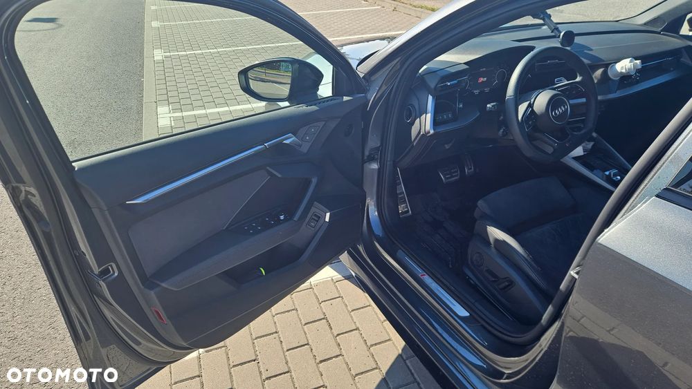 Audi RS3 Limousine - 6