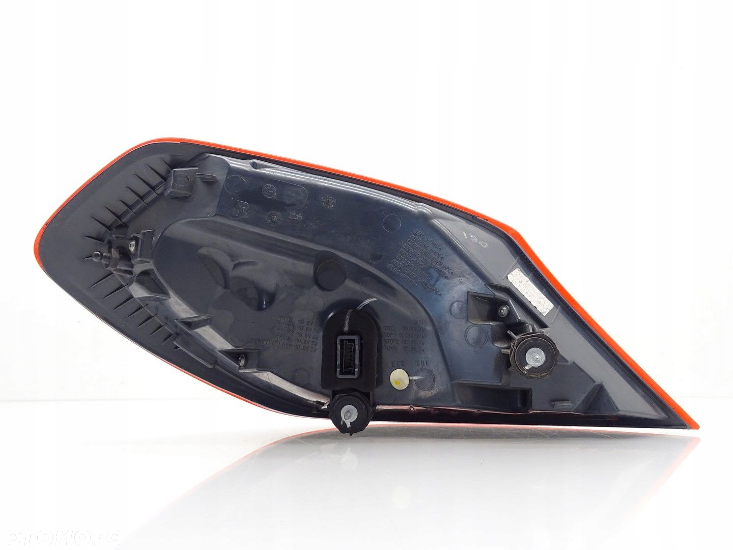 LAMPA LED PRAWY TYŁ PRAWA TYLNA W BŁOTNIK BMW 6 F06 F12 F13 7210576 - 6