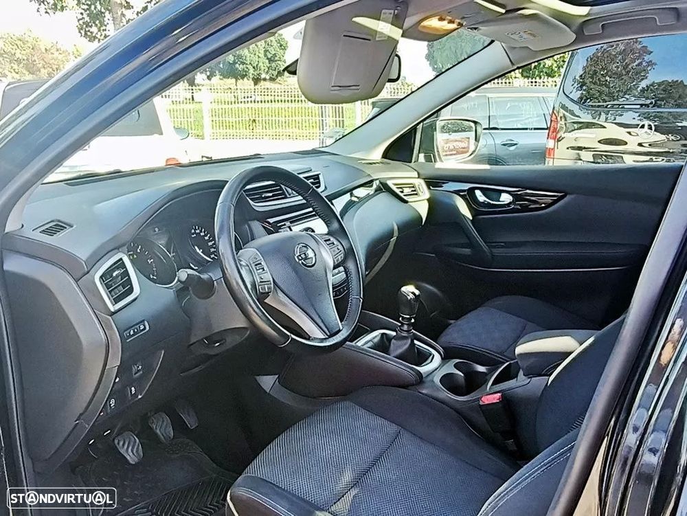 Nissan Qashqai 1.5 dCi N-Connecta RS+PS — fotografia 17