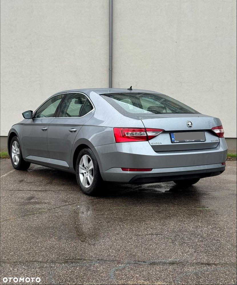 Skoda Superb 2.0 TDI Active - 4