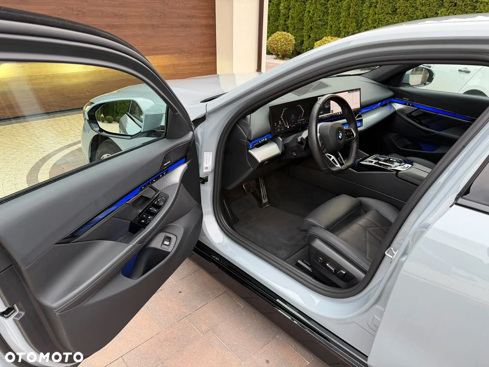 BMW Seria 5 - 12